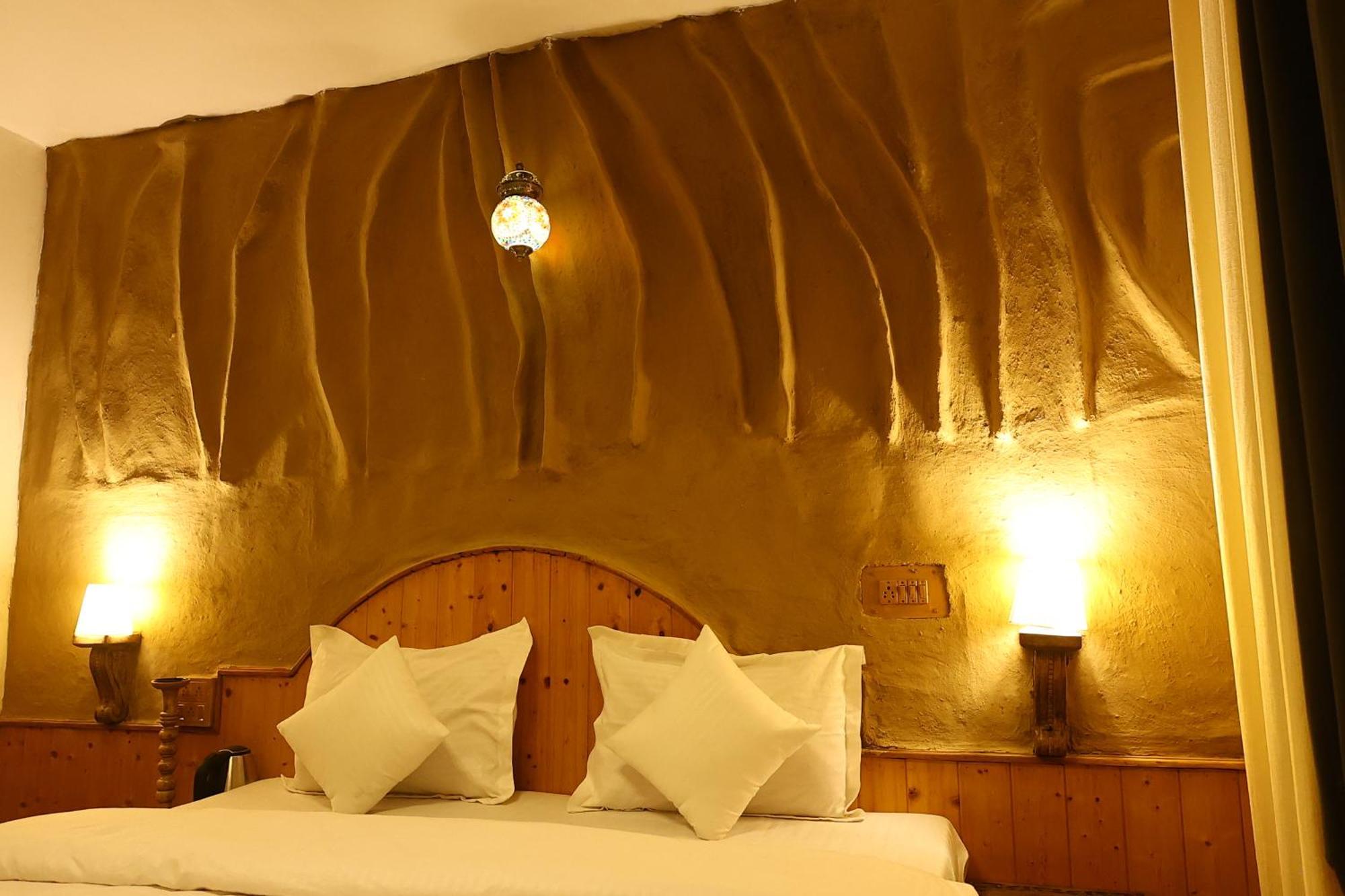 Beholden Stay And Cafe - A Luxury Boutique Hotel In Manali Manali (Himachal Pradesh) Exterior photo