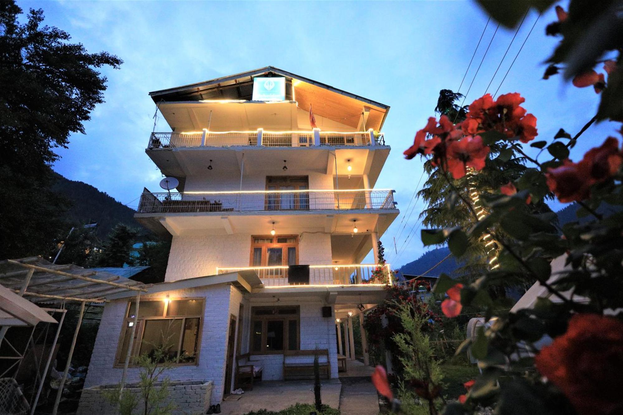 Beholden Stay And Cafe - A Luxury Boutique Hotel In Manali Manali (Himachal Pradesh) Exterior photo